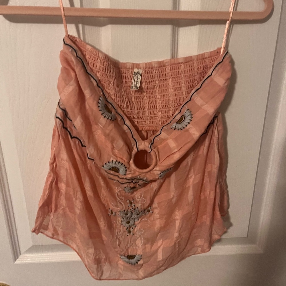 Elegant Peach Strapless Camisole with Embroidery